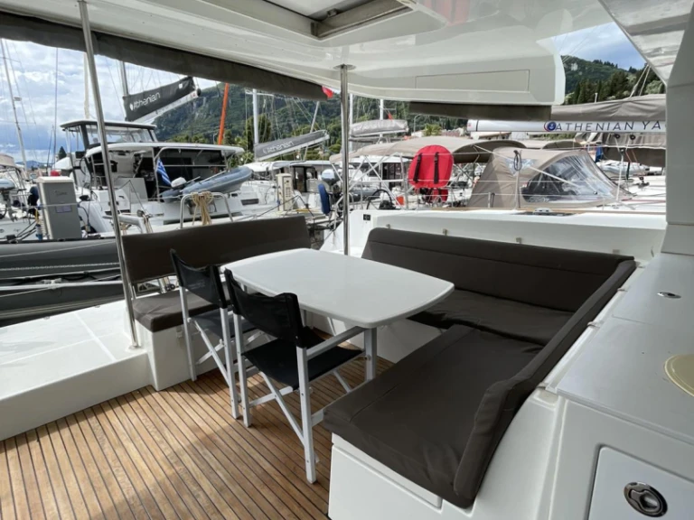 YachtCharter in Piso Livadi - Lagoon Lagoon 450 F auf SamBoat
