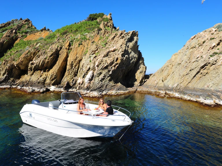 Ein Pacific Craft Pacific Craft 545 Open mieten in Sète