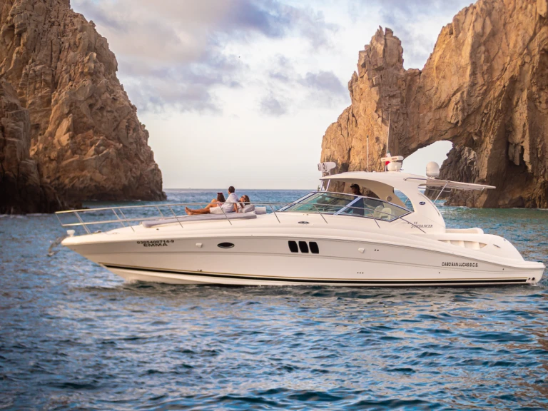 Motorboot mit oder ohne Skipper Sea Ray mieten in Cabo San Lucas