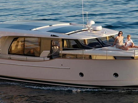 YachtCharter in Pula - Greenline Yachts Greenline 40 auf SamBoat