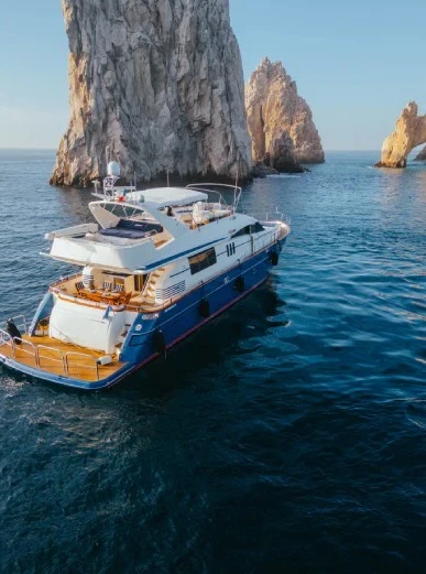 Bootsverleih Viking Yachts 85 Motor Yacht Cabo San Lucas Samboat
