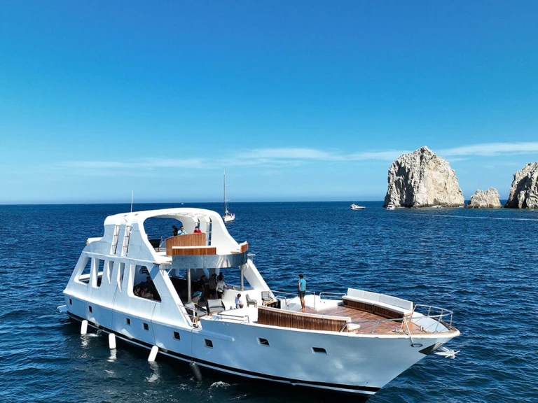 Yacht mieten in Cabo San Lucas - Pelican Luxury Motor Yacht
