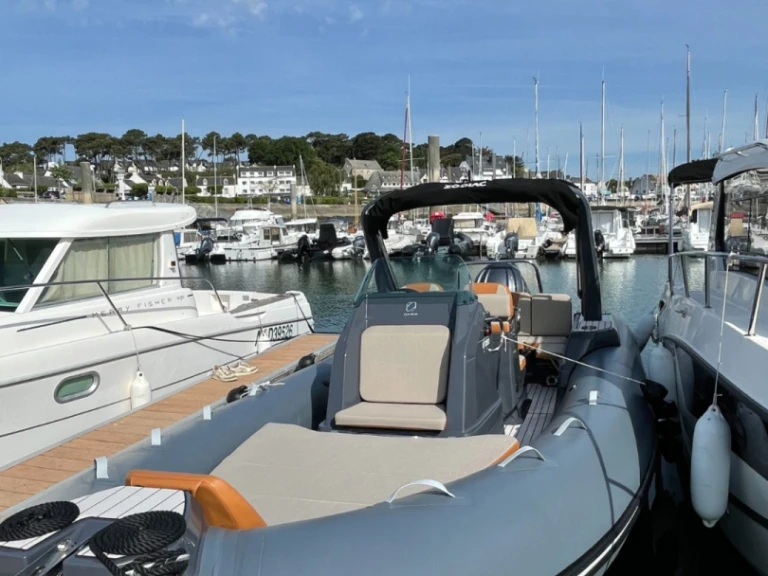 YachtCharter in La Trinité-sur-Mer - Zodiac Medline 7.5 auf SamBoat