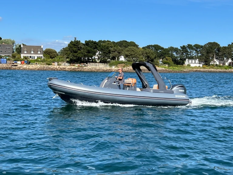 YachtCharter in La Trinité-sur-Mer - Zodiac Medline 7.5 auf SamBoat