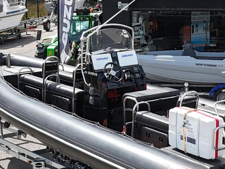 Boot mieten Vannes günstig SR 8.60 PRO