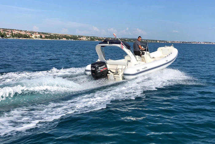 Schlauchboot mieten in Biograd na Moru zum besten Preis