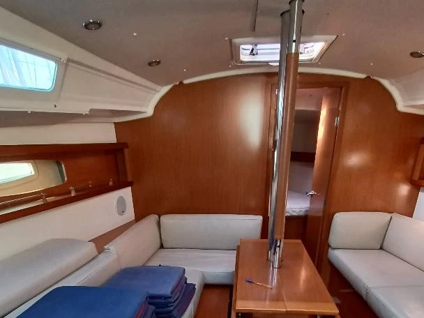 Boot mieten Porto Ercole günstig Oceanis 37