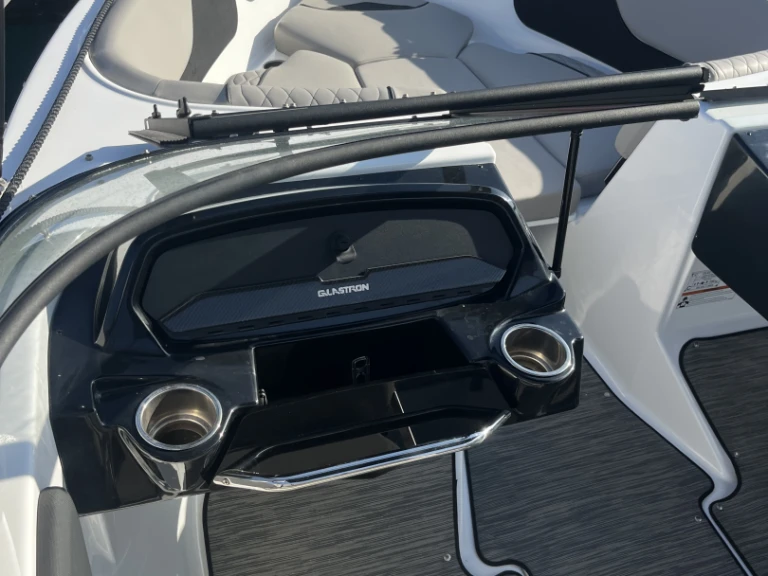 Bootsverleih Glastron GT 225 Ajaccio Samboat