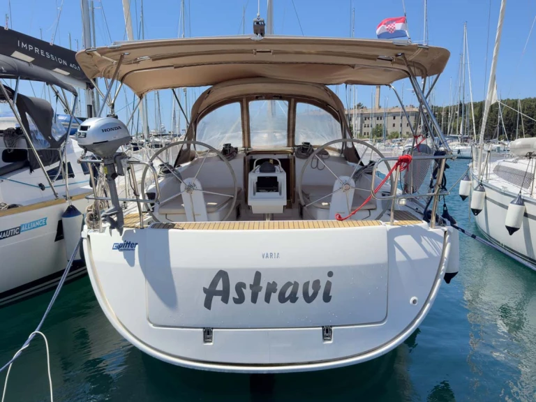Segelboot mieten in Pula - Bavaria Cruiser 37