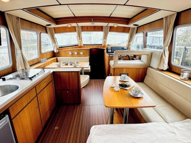Hausboot mit oder ohne Skipper Linssen mieten in Rheinsberg