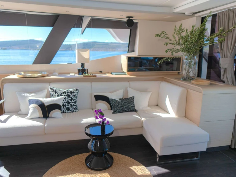 Yacht mieten in Trogir - Fountaine Pajot Solomar 