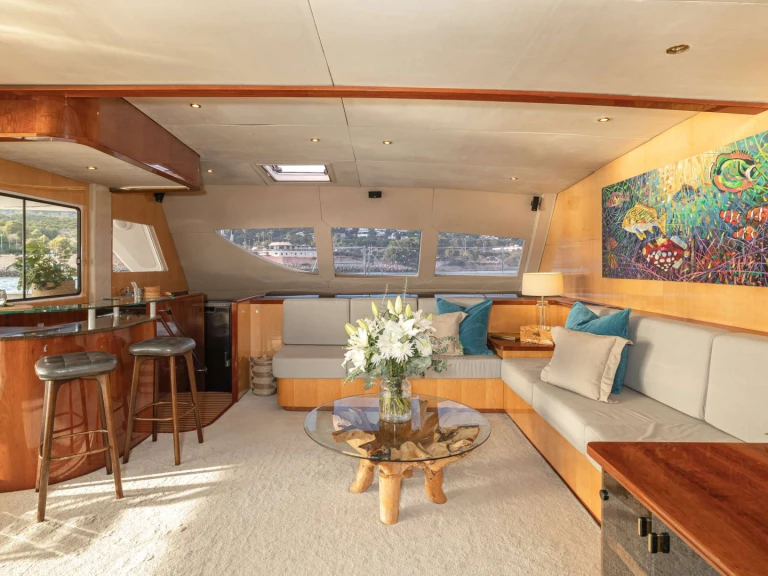 Ein Matrix Yachts KINGS RANSOM mieten in Neapel