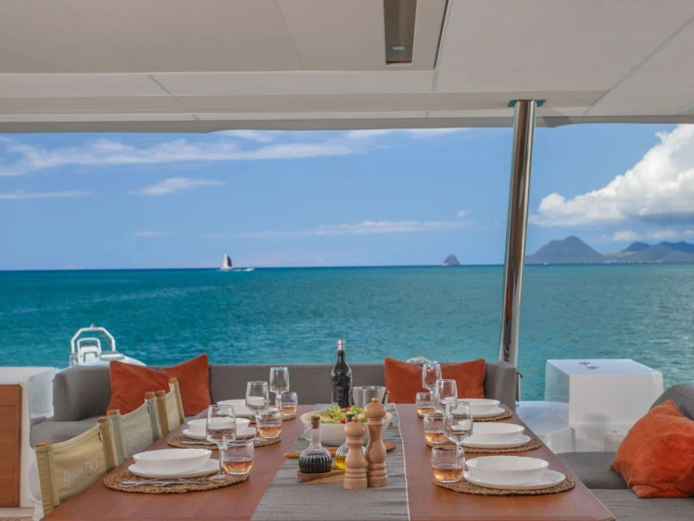 Vermietung Yacht Fountaine Pajot mit Führerschein