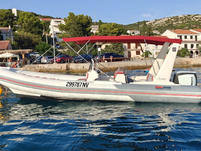 Valiant V 750 Cruiser mieten Novalja