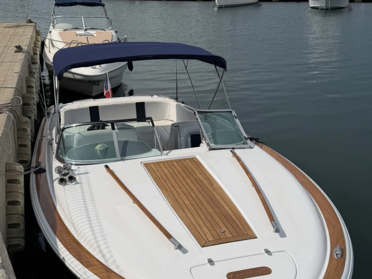 Motorboot mit oder ohne Skipper Chris Craft mieten in Saint-Raphaël