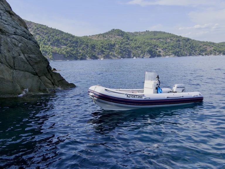 Vermietung Schlauchboot sportis mit Führerschein