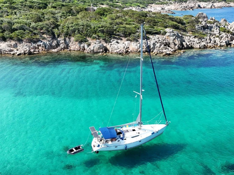 Ein Jeanneau Sun Odyssey 42.2 mieten in Ajaccio