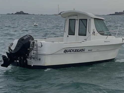 Motorboot mieten in Pléneuf-Val-André zum besten Preis