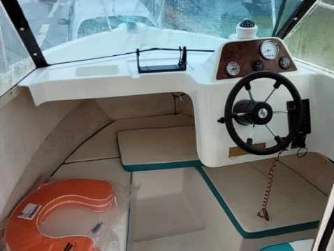 YachtCharter in Pléneuf-Val-André - Quicksilver Quicksilver 560 Timonier auf SamBoat