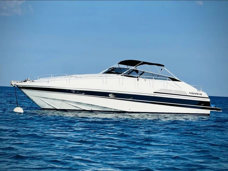 Vermietung Motorboot Pershing mit Führerschein