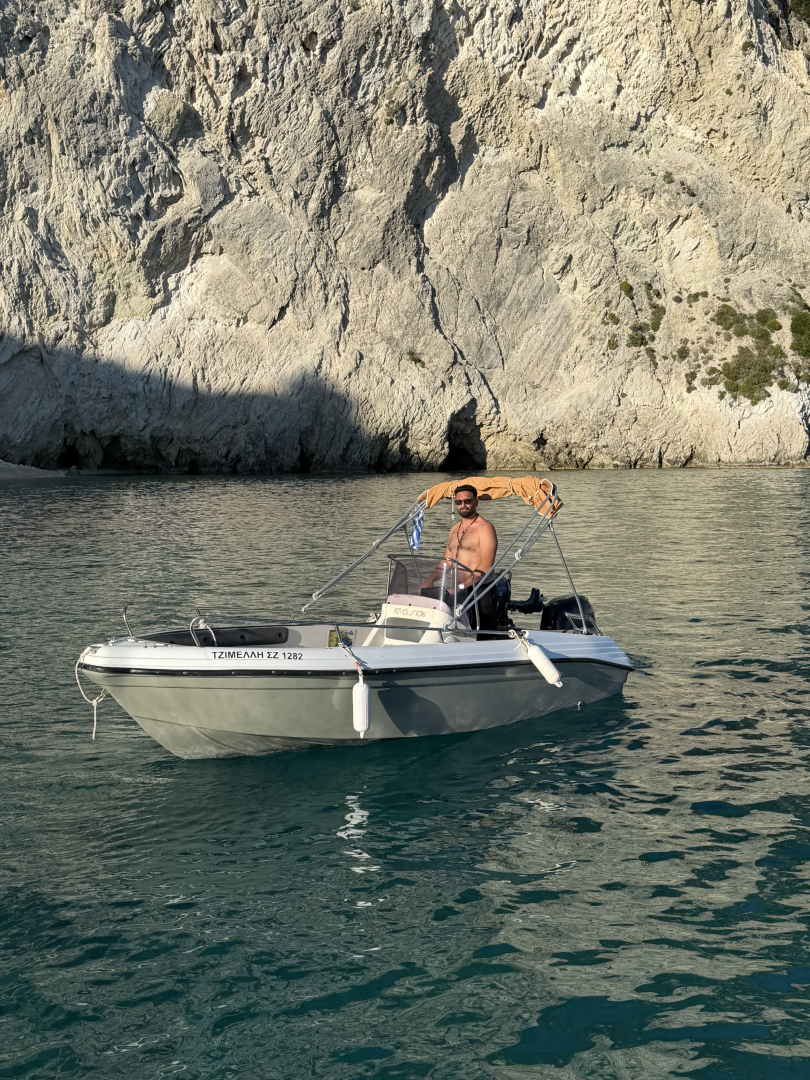 Boot mieten Laganás günstig Bluewater 480
