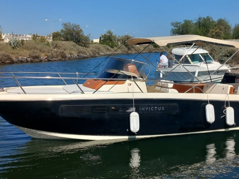 Motorboot mieten in Saint-Raphaël zum besten Preis