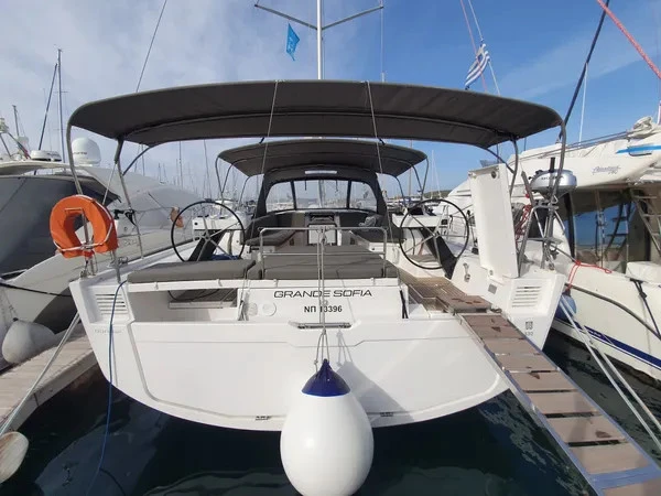 YachtCharter in Paros (Insel) - Dufour Dufour 530 auf SamBoat