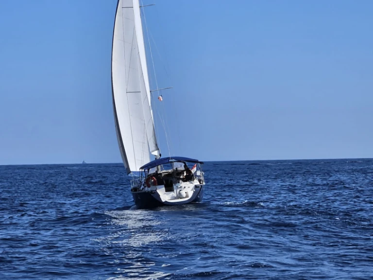 Ein Jeanneau Sun Odyssey 40 DS mieten in Monaco