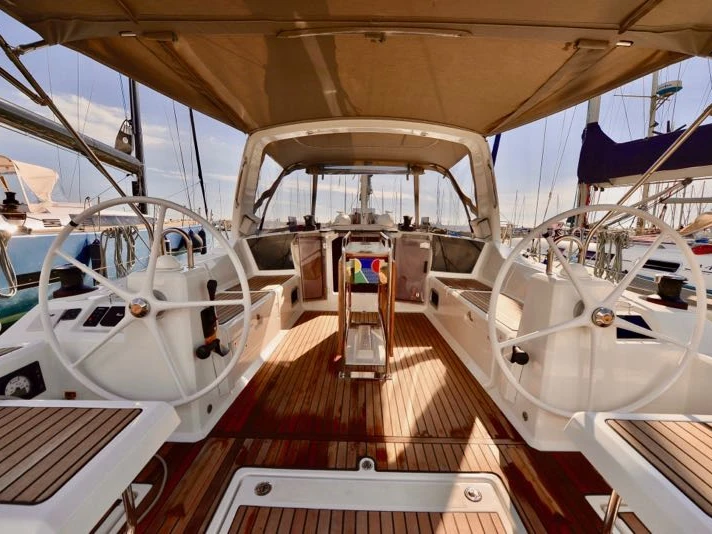 Segelboot mit oder ohne Skipper Bénéteau mieten in Cecina