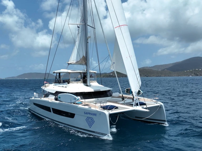 Vermietung Yacht Fountaine Pajot mit Führerschein