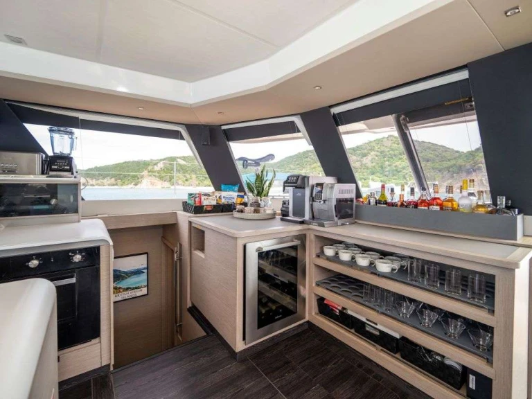 Yacht mit oder ohne Skipper Fountaine Pajot mieten in Karibik