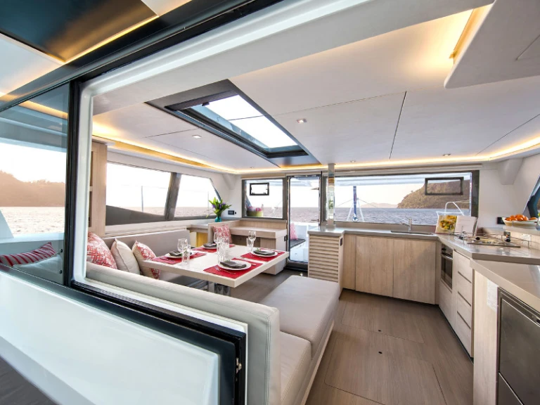 Leopard Leopard 45 mieten Eden Island