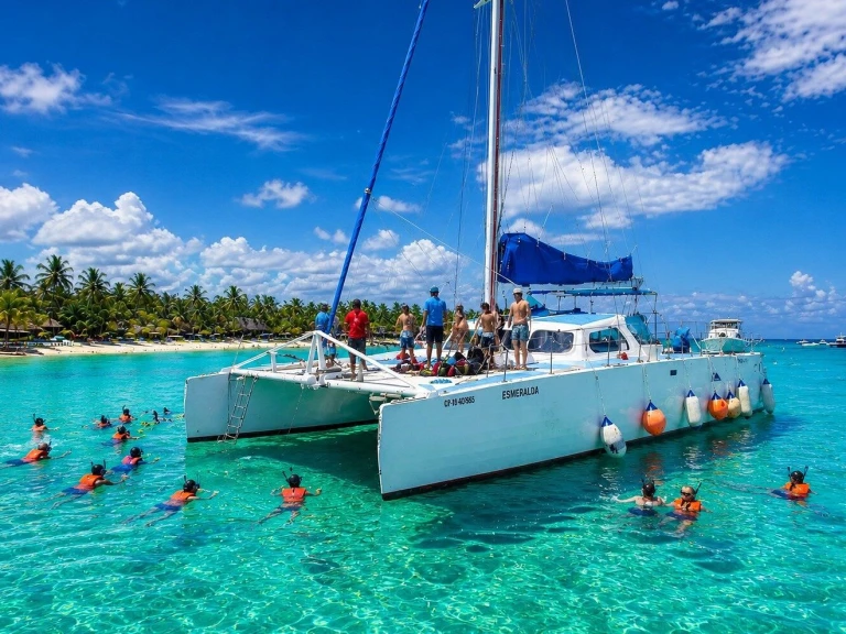 Katamaran mieten in Punta Cana - Custom Made custom