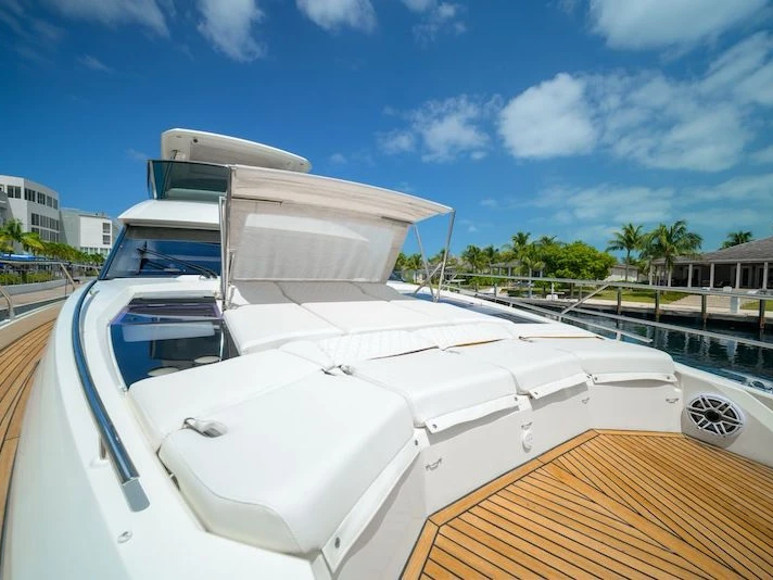 Vermietung Yacht Prestige mit Führerschein