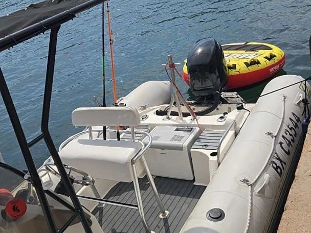 Schlauchboot mieten in Saint-Cyprien zum besten Preis