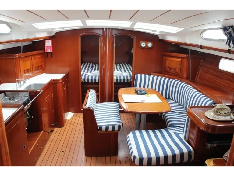 Boot mieten Gouviá günstig Oceanis 473
