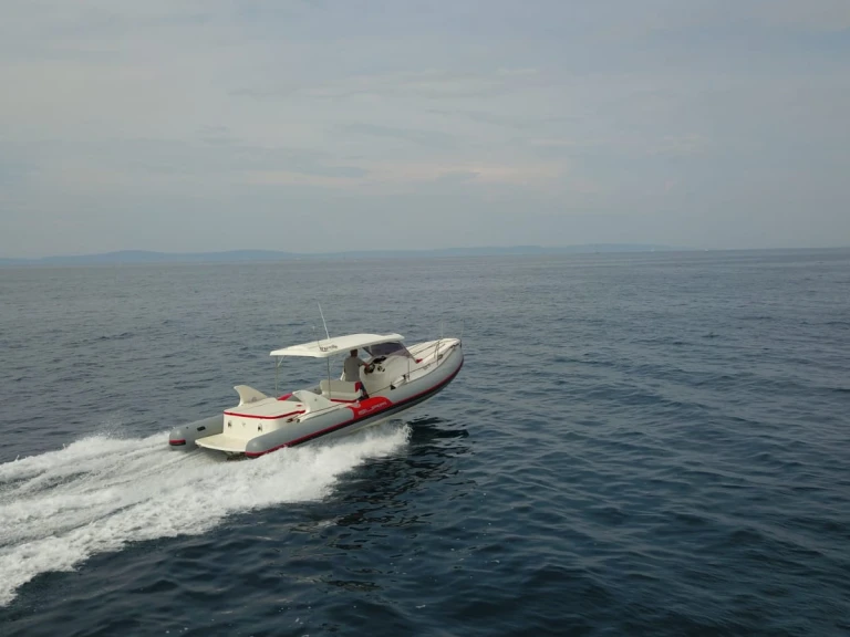 Bura-Boats Bura 9.5 mieten Split