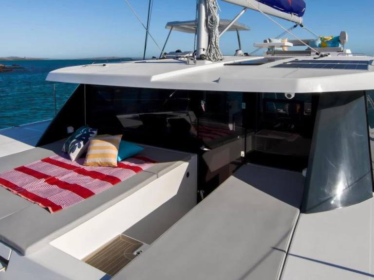 YachtCharter in Piräus - Leopard Leopard 42 auf SamBoat