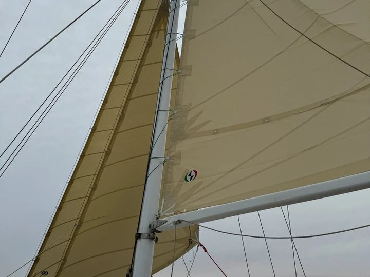 Segelboot mieten in Oía -  Trehandiri