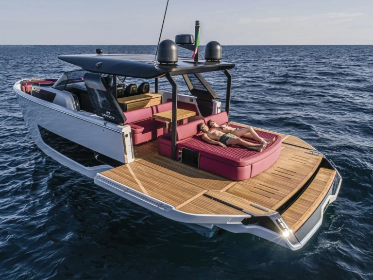 YachtCharter in Saint-Tropez - Pershing Pershing 90 auf SamBoat
