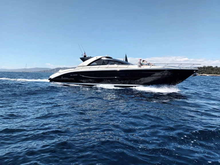 Vermietung Motorboot Monterey mit Führerschein