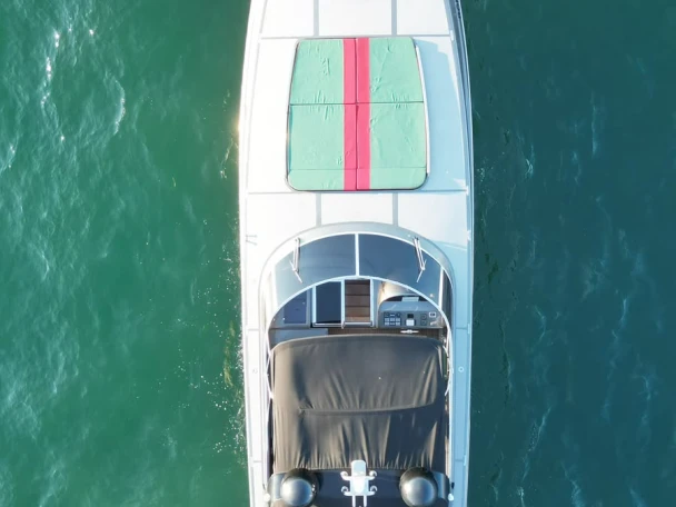 Ein Rizzardi CR 63 Top Line mieten in Porto Cervo
