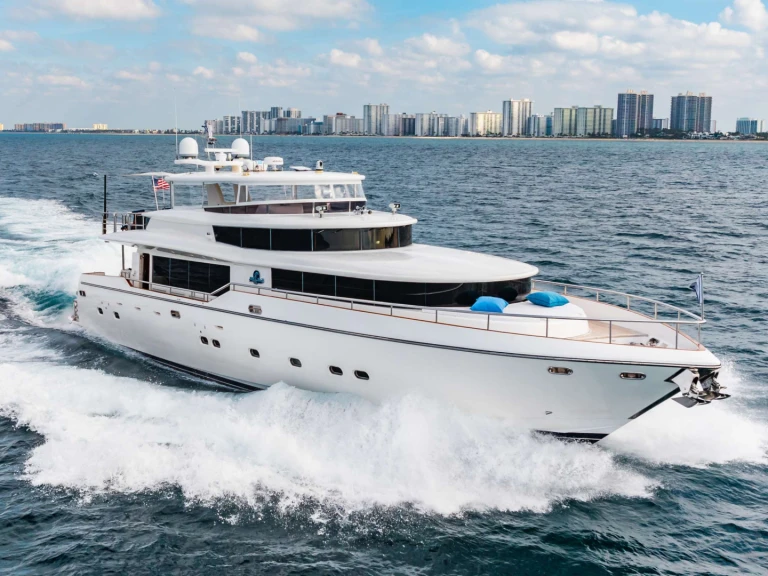 YachtCharter in St. Martin - Johnson SOUTHERN BELLE auf SamBoat