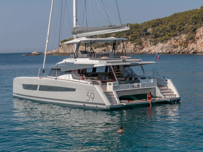 Vermietung Yacht Fountaine Pajot mit Führerschein