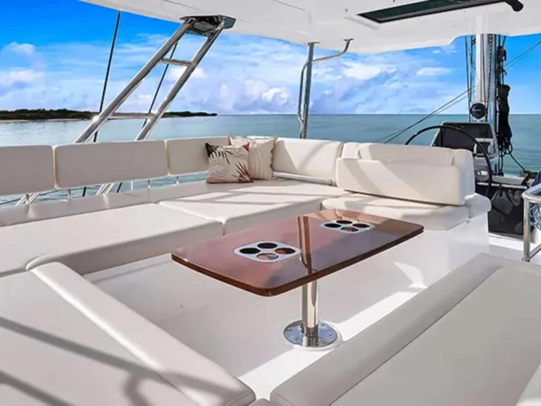 Vermietung Yacht Aquila mit Führerschein