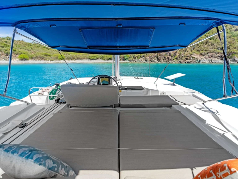 Lagoon OCEANS 8 mieten Saint Thomas Island