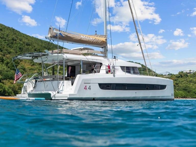 Bootsverleih Bali MAH NA MAH NA Saint Thomas Island Samboat