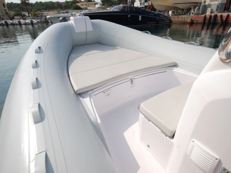 Schlauchboot mieten in Calvi - Capelli Tempest 630