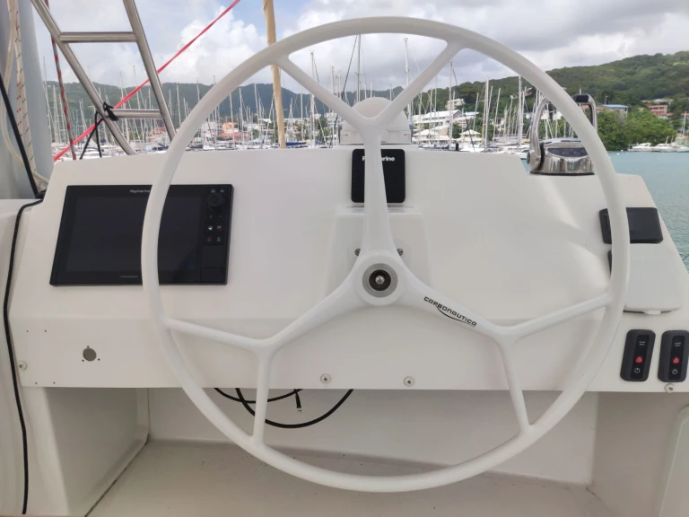 Bali Bali 5.4 mieten Le Marin