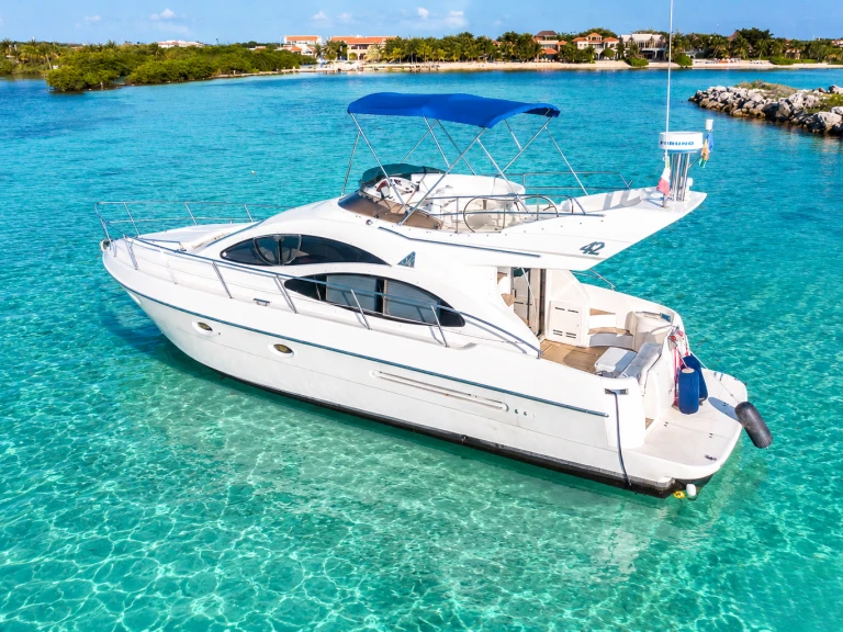 Custom Made custom mieten Puerto Aventuras